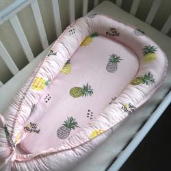 Гнездышко для малыша Babynest "Ананасики на розовом", с кокосовым матрасиком Plamka (Poland)