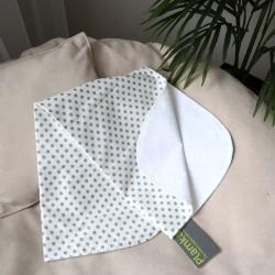 Непромокаюча пеленка з натуральної бавовни "Сірий горошок на білому"  60*80 Plamka (Poland)
