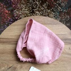 Косинка-бандана муслінова Plamka,  пір'я на пудровому